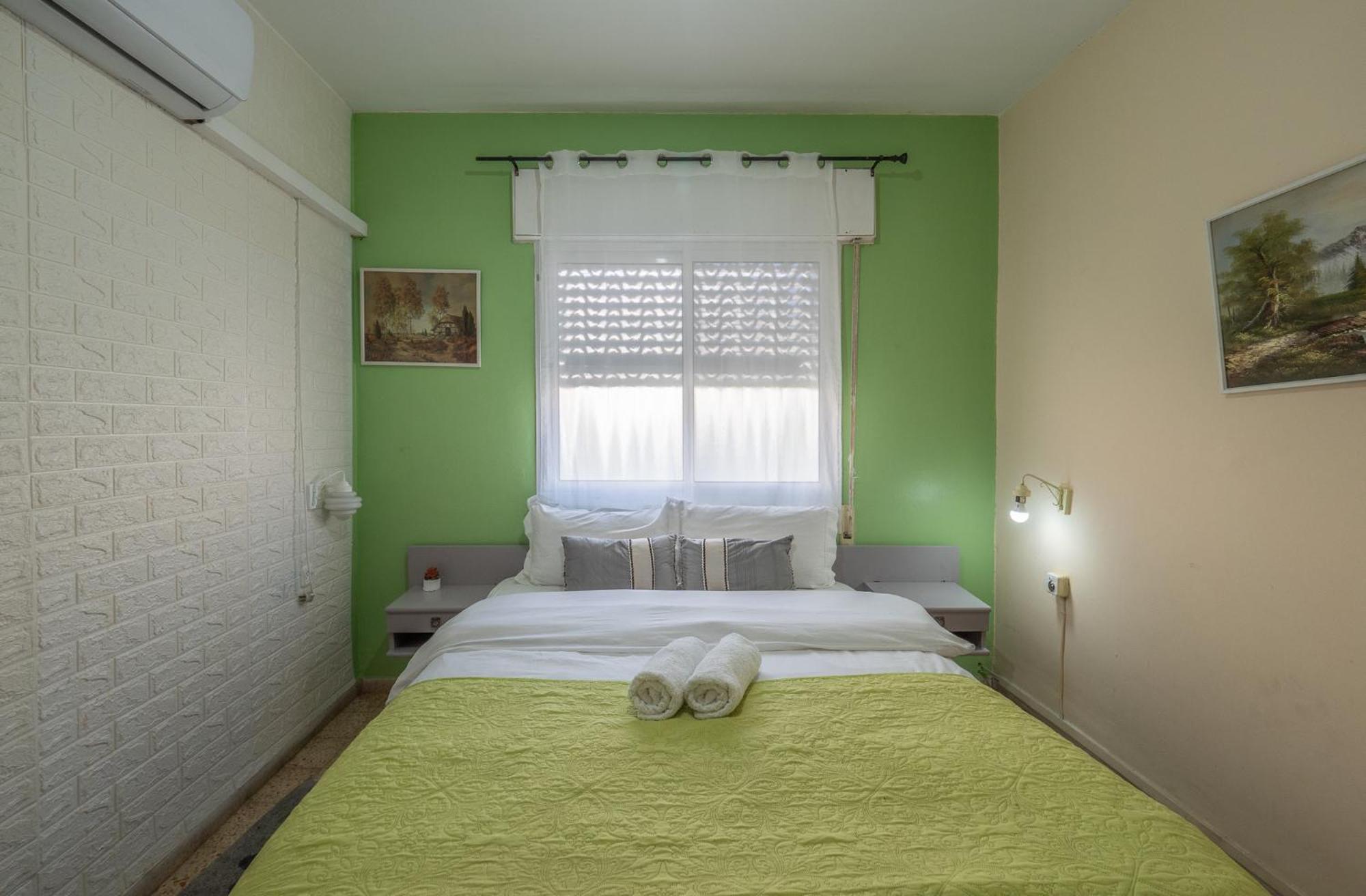 Breezot Yam Hotel นาฮารียา ภายนอก รูปภาพ